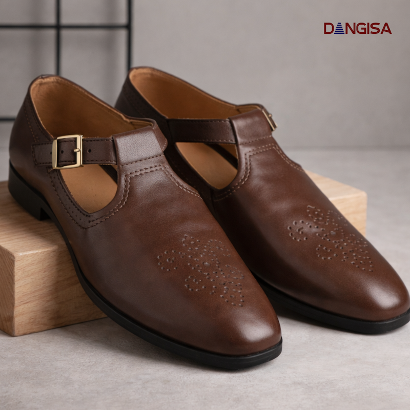 The Minimalist Chestnut Loafer