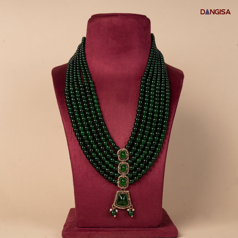 The Deep Emerald Tiered Pendant Maala