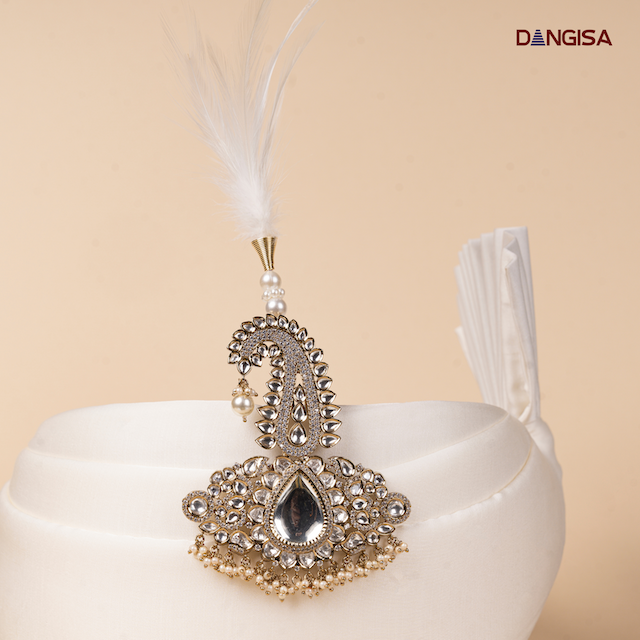 The Midnight Regal Safa Brooch