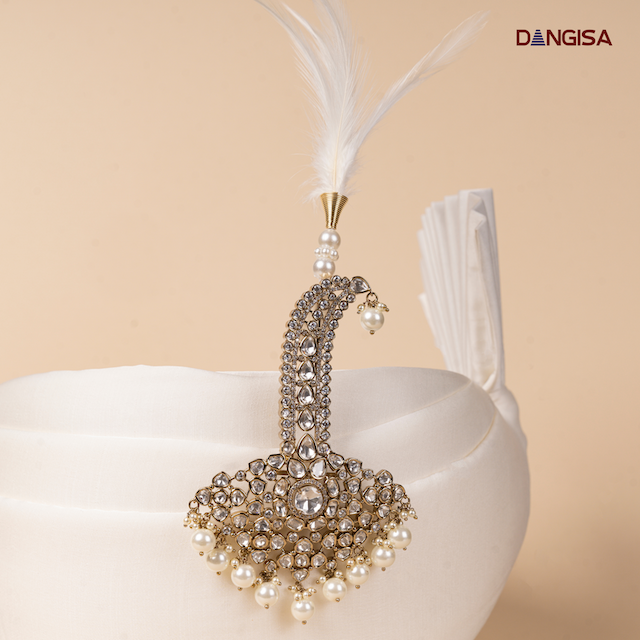 The Imperial Pearl Fan Safa Brooch