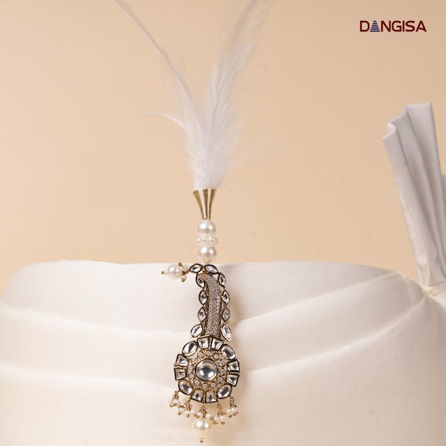 The Classic Pearl Halo Safa Brooch