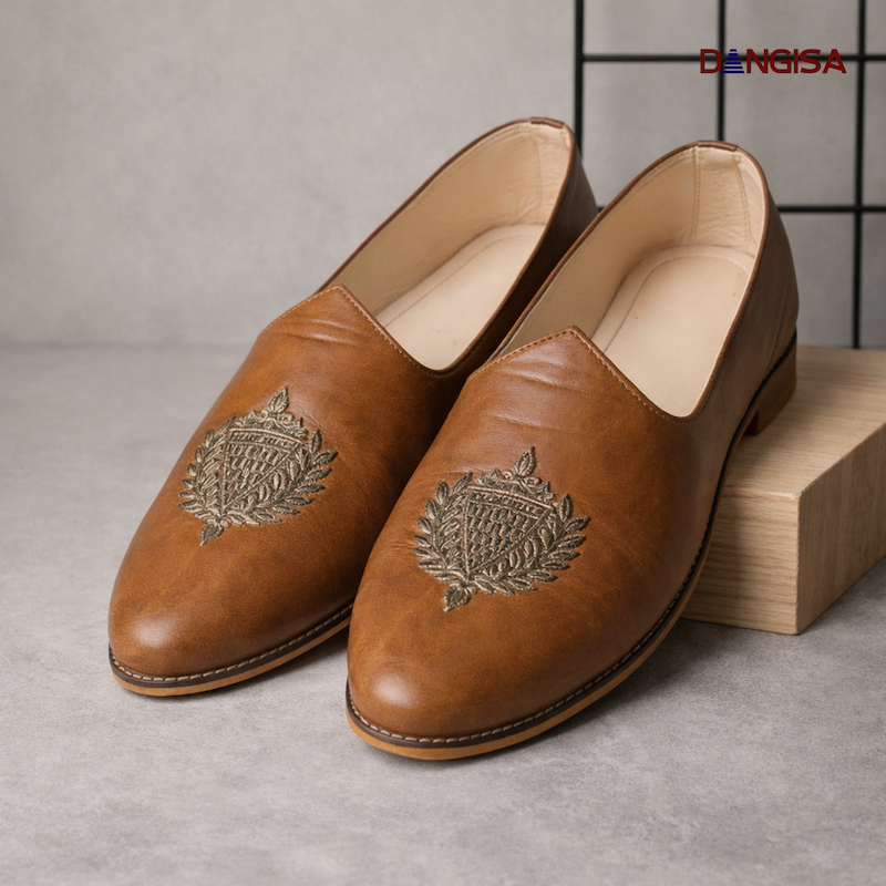 The Heritage Tan Crest Mojari