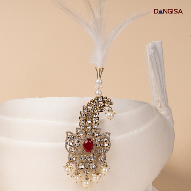 The Ruby Leaf Crest Safa Brooch